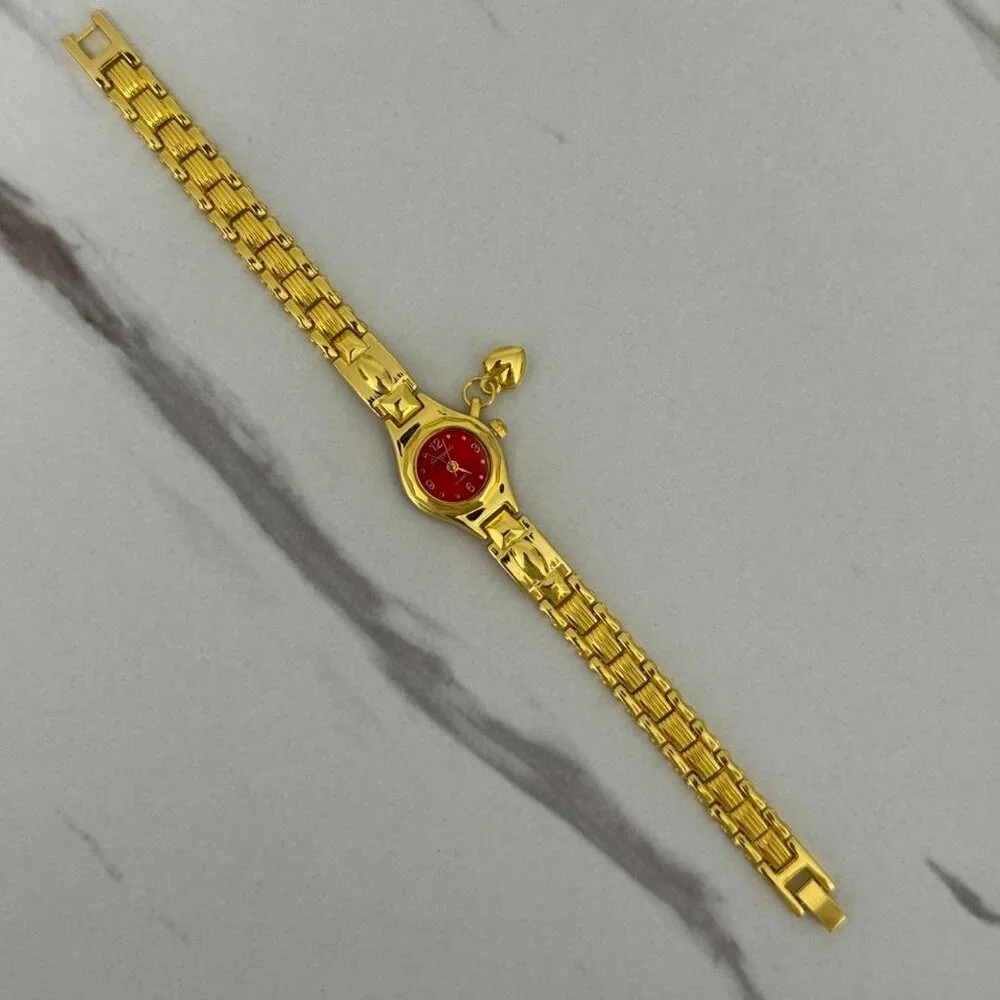 Sku:0285 cute gold red mini‎ watch with heart+in gift box the size is adjustable